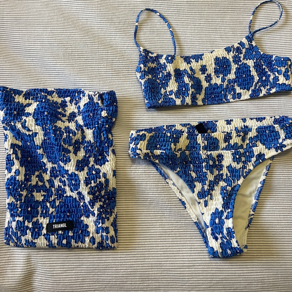 Triangl Royal pop Nicola inesa